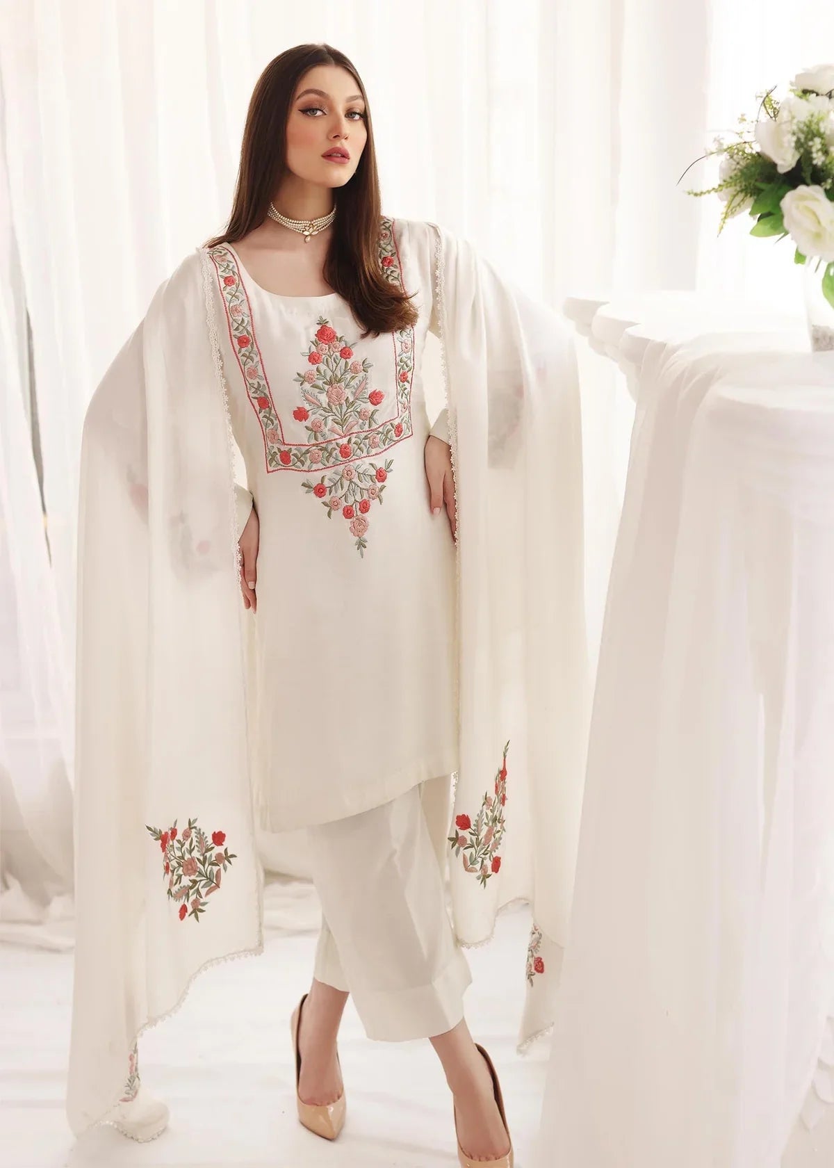 PILAKI-PREMIUM EMBROIDERED COTTON SUIT SET