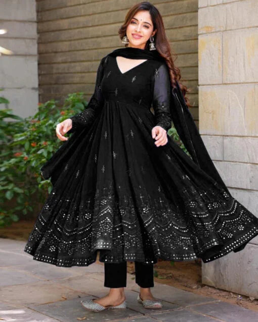 BLACK GEORGETTE EMBROIDERED SUIT SET TD-107