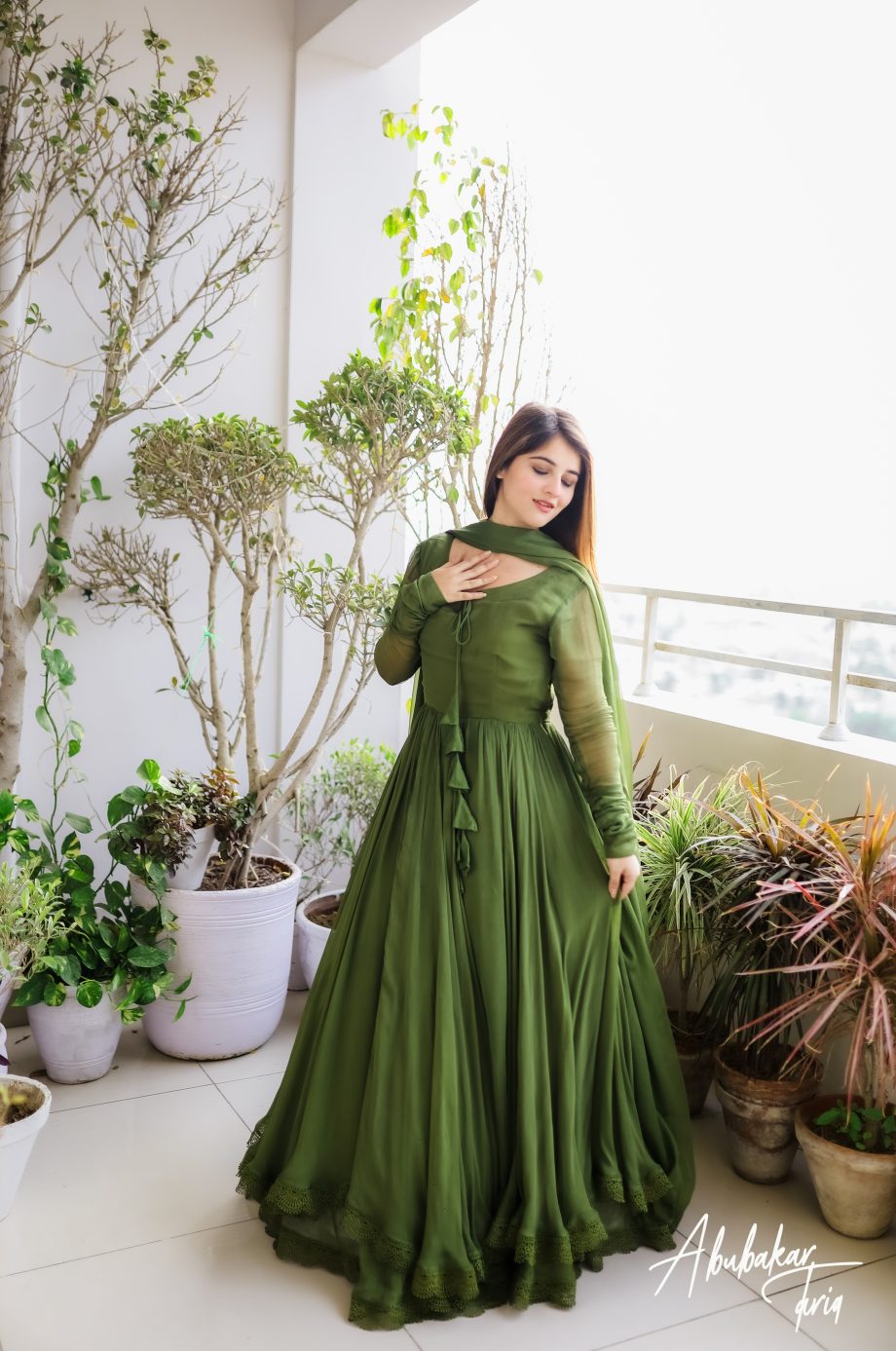 SOLID GREEN  HAND EMBELLISHED DOUBLE LAYERED ANARKALI SET WITH DUPATTA