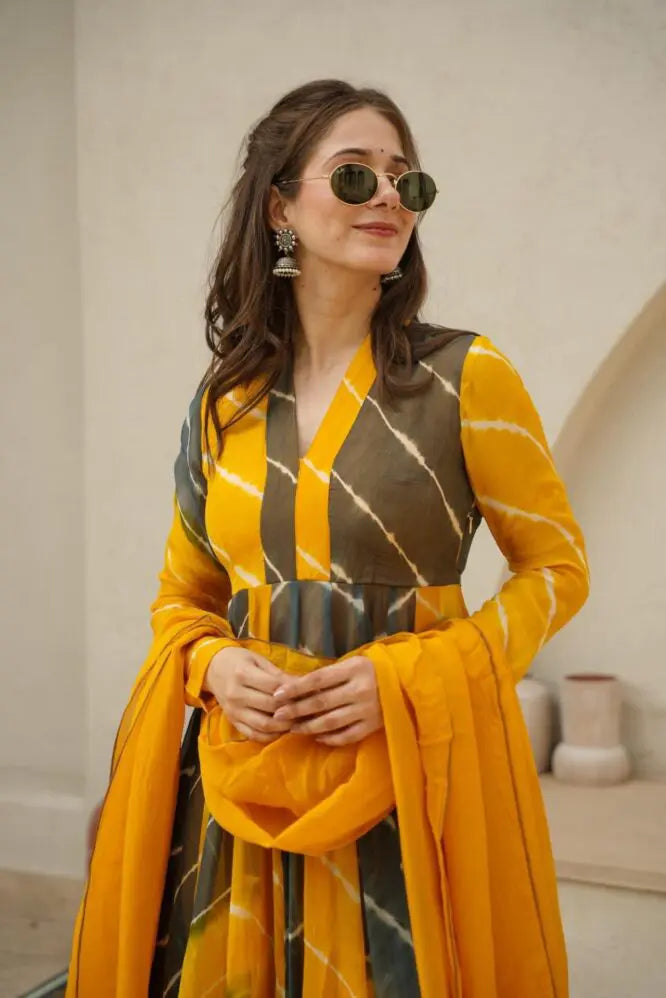 PILAKI- MUSTARD & BLACK COLOR ORGANZA SUIT SET