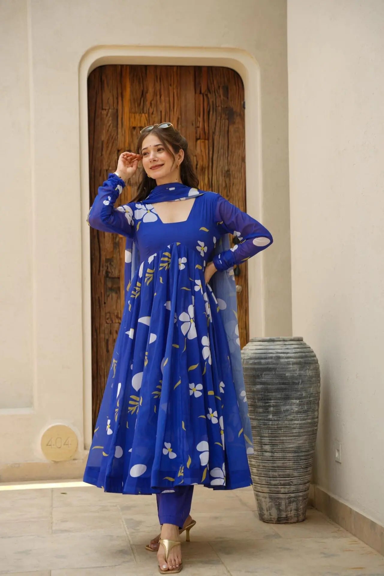 PILAKI- BLUE FLORAL GEORGETTE SET