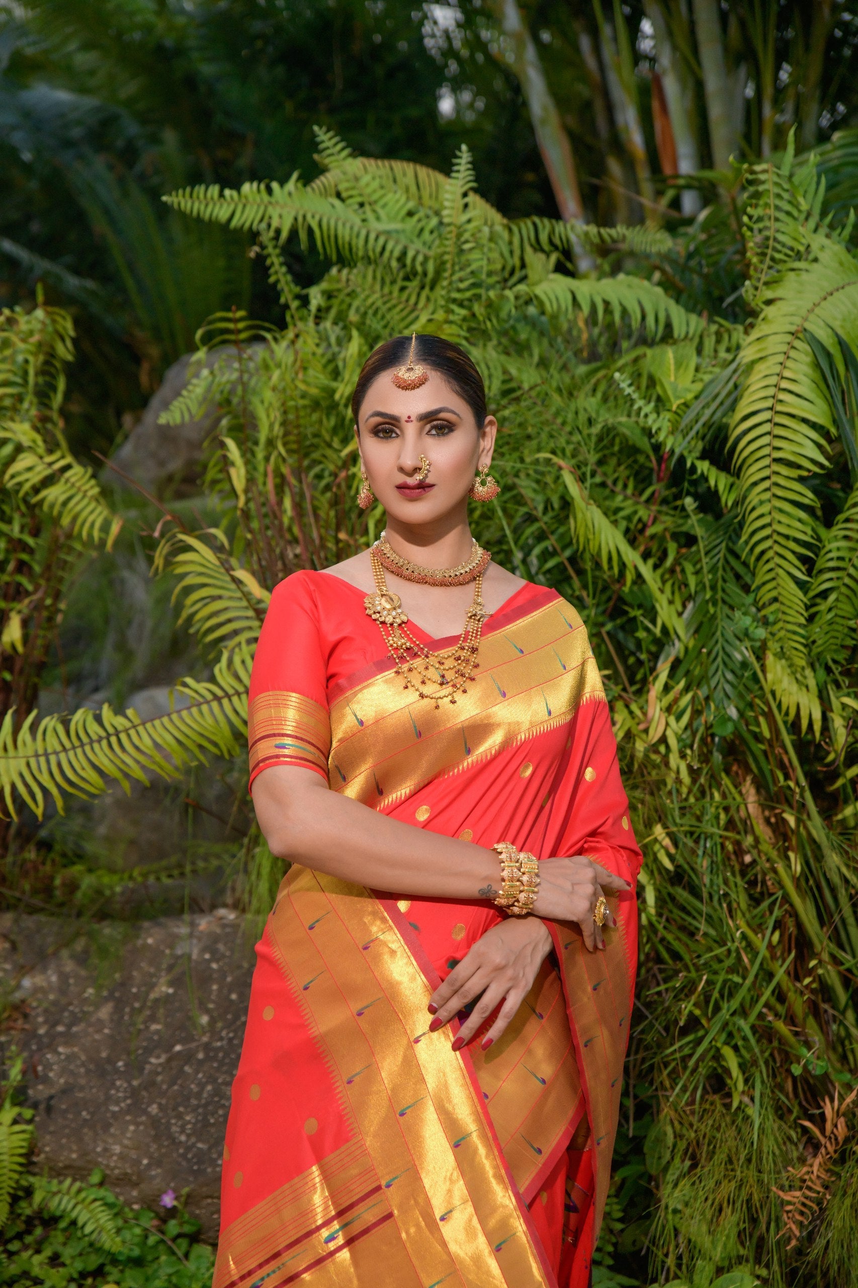 Tripal muniya Perot paithani silk handloom saree with Pure Jari