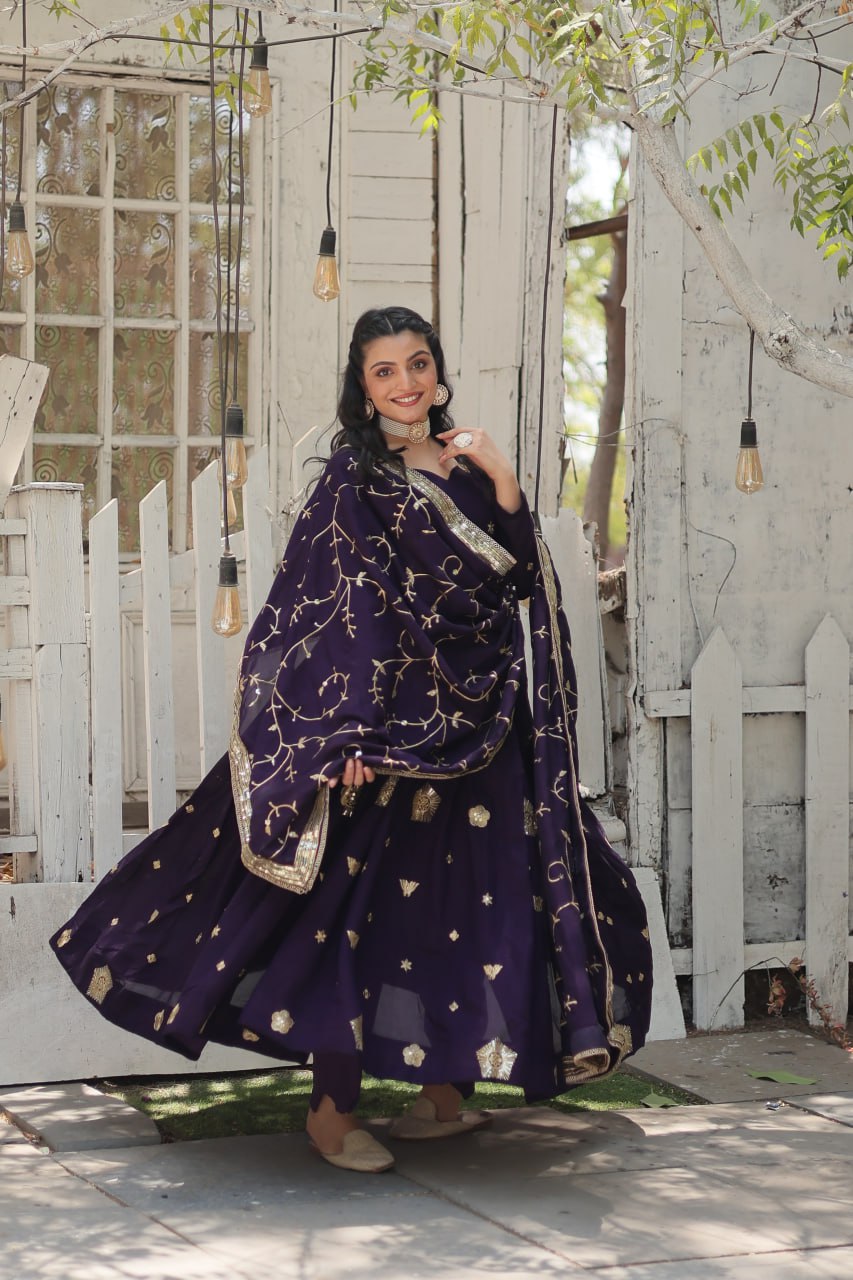 SANAYA'S' DESIGNER READYMADE GOWNWITH DUPATT LW-9183