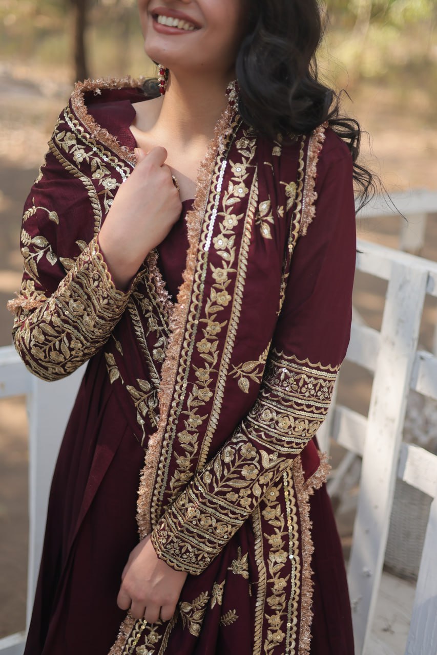 RADIANT DARK MAROON SUIT SET  TD-142