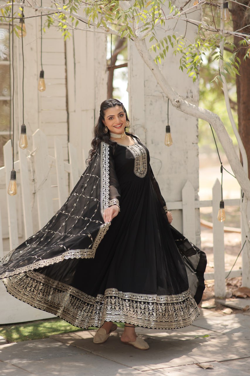 pilaki's GOWN-WITH-DUPATTA COLLECTIONS LW-9179